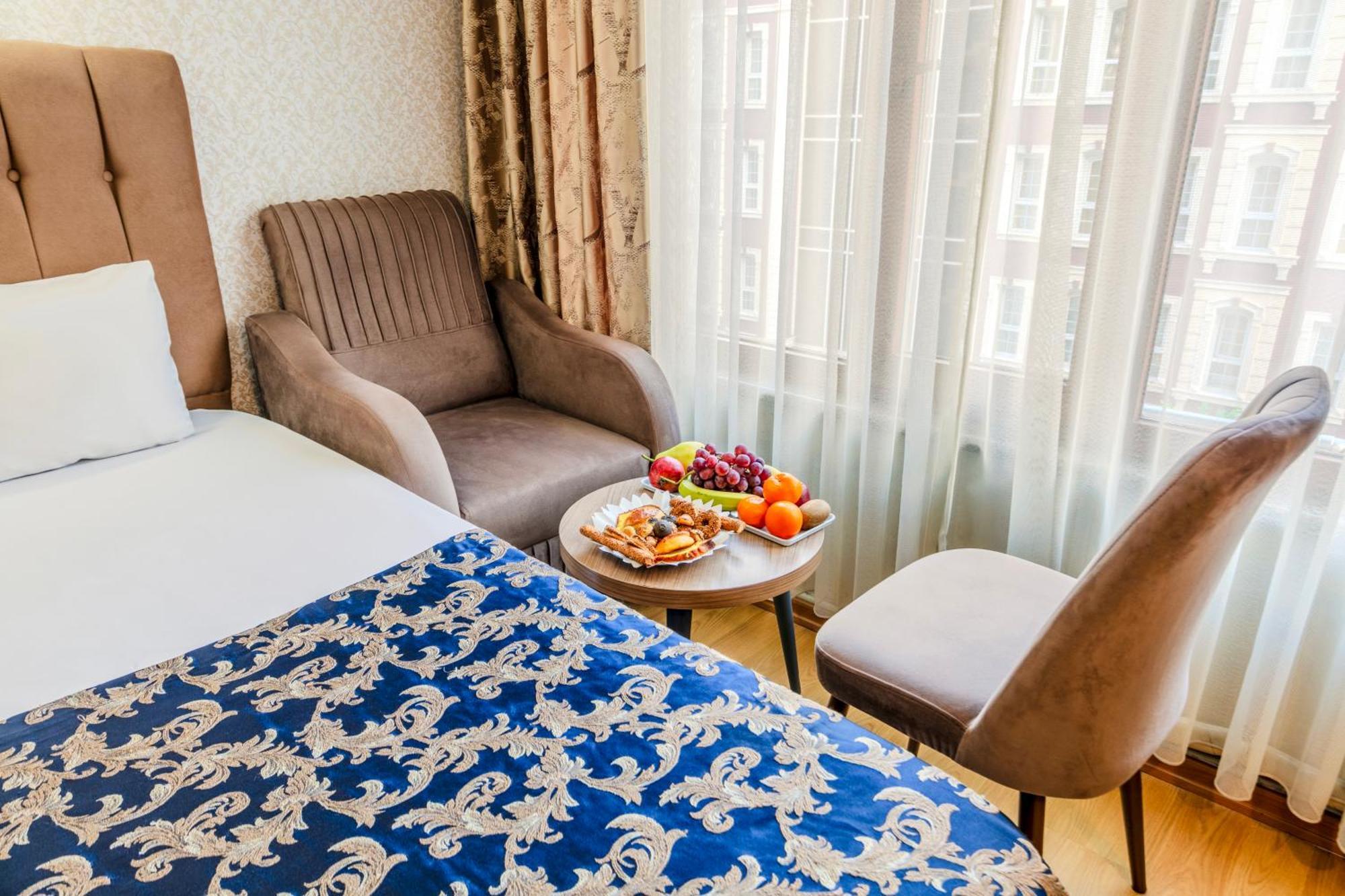 Hamit Hotel Istanbul Exterior photo