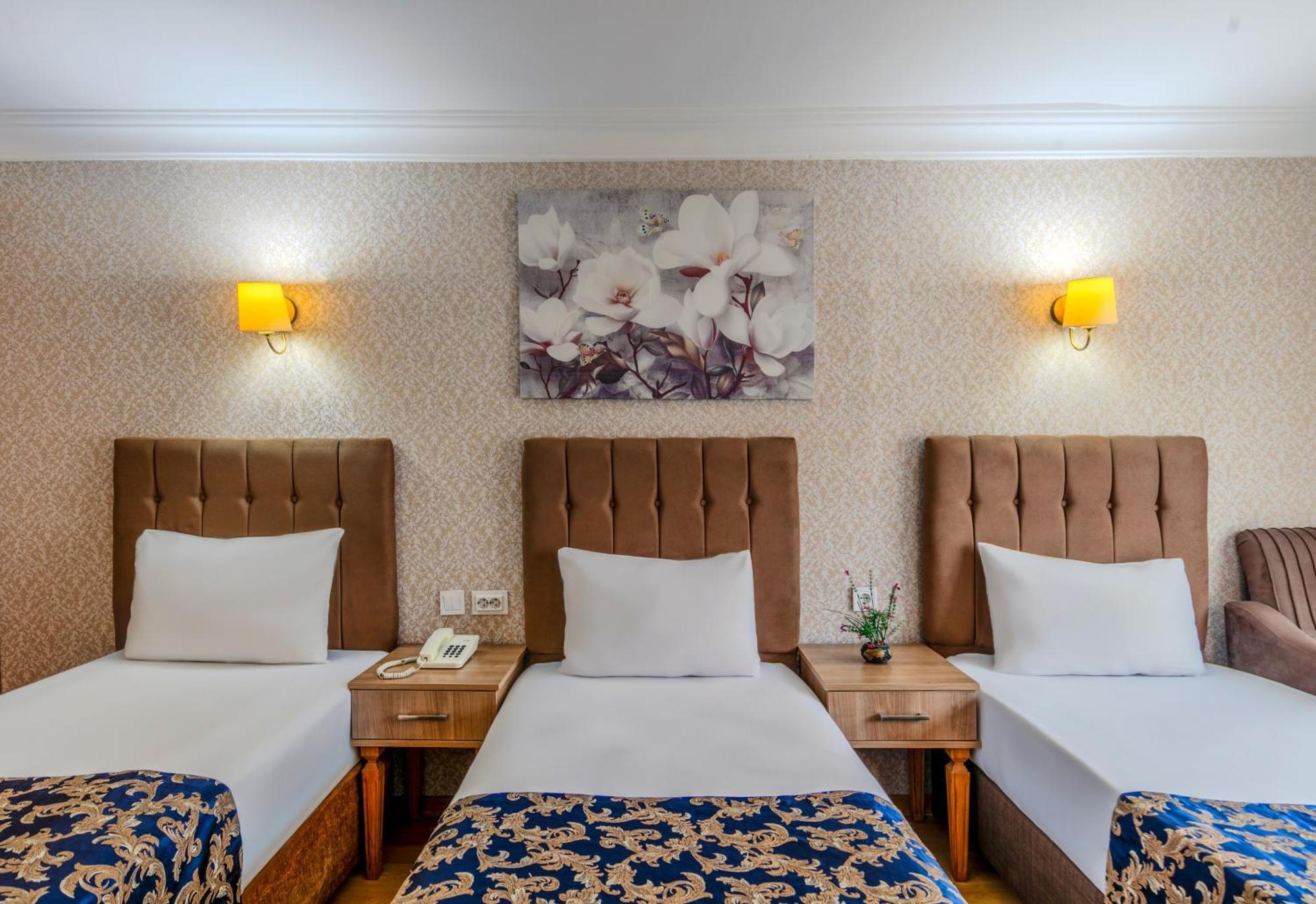 Hamit Hotel Istanbul Exterior photo