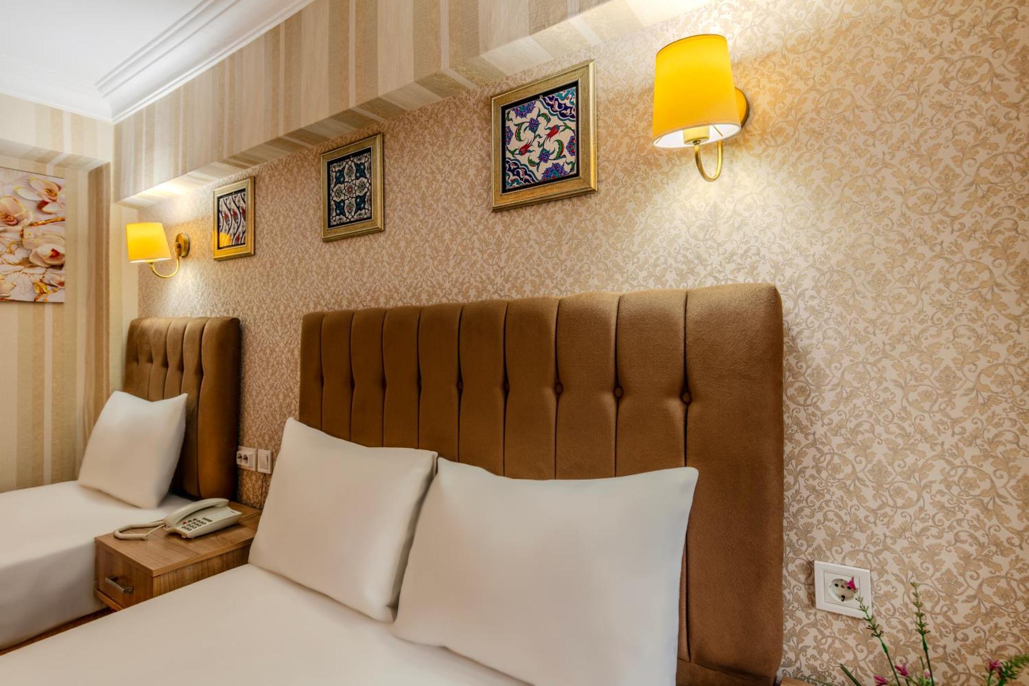 Hamit Hotel Istanbul Exterior photo