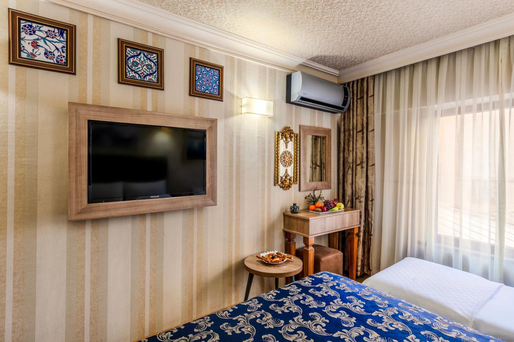 Hamit Hotel Istanbul Exterior photo
